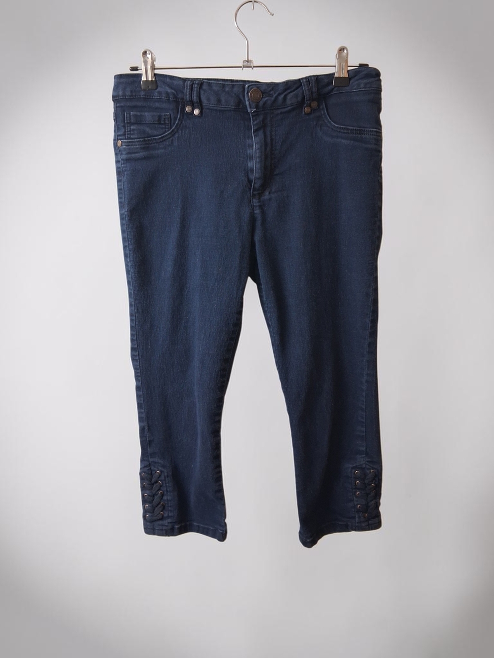 Women’s Navy Lace-Up Hem Capri Pants